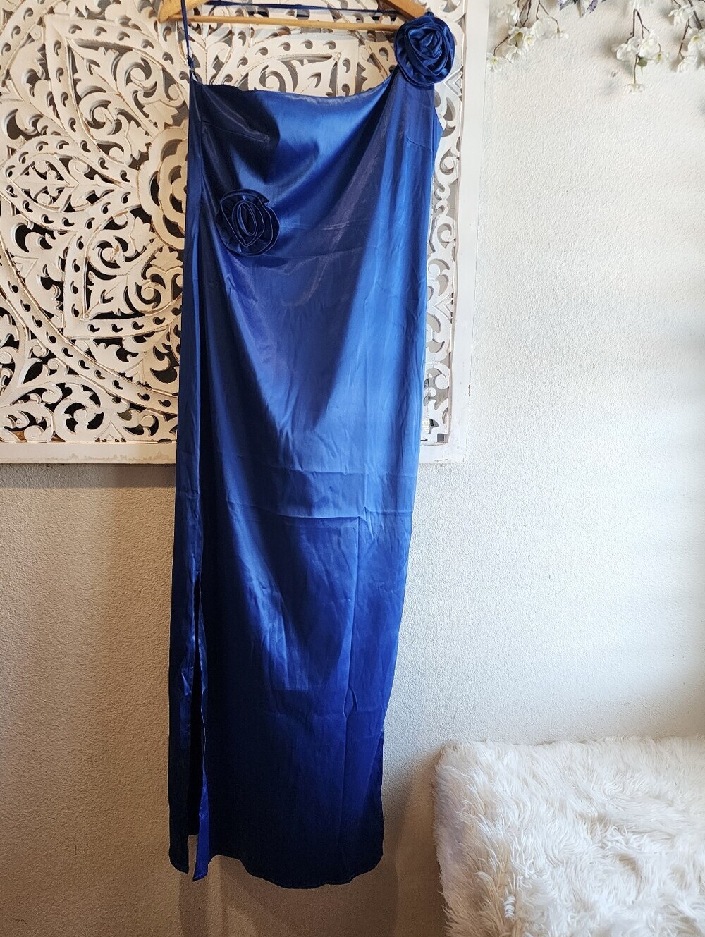 COMMENSE BLUE SATIN NWT OPEN BACK MAXI STRAPS DRESS ROSE DETAIL WOMENS SZ XL - Picture 15 of 16